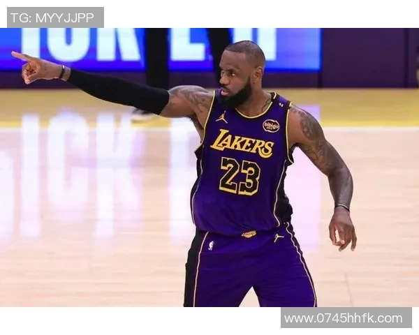 詹姆斯伤缺期间将关注湖人表现若球队无法赢球或考虑离队选择