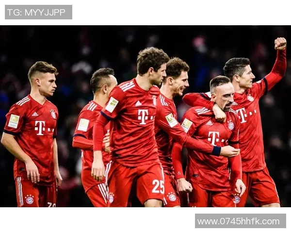 拜仁海报热身欧冠对决巴黎罗贝里小猪同框伊布小罗回忆重温 拜仁海报热身欧冠对决巴黎罗贝里小猪同框伊布小罗回忆重温