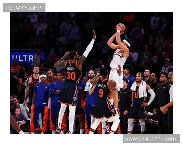 布克上半场表现出色14分9助攻展现控卫风范引领球队进攻