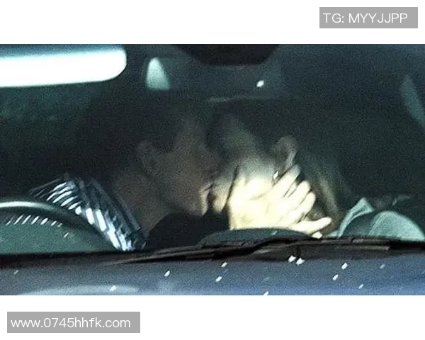 皮尔斯坦言第一次约会不亲吻女孩坚持原则展现绅士风度 皮尔斯坦言第一次约会不亲吻女孩坚持原则展现绅士风度