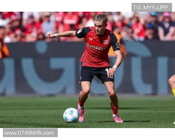 维尔茨在国家队拼尽全力加练射门与健身展现超强职业精神